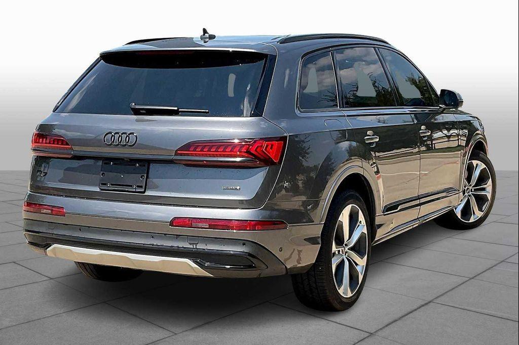used 2023 Audi Q7 car, priced at $41,700