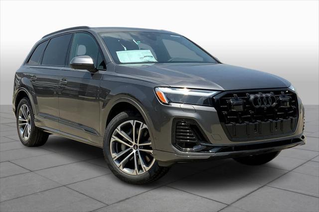 new 2025 Audi Q7 car, priced at $68,100