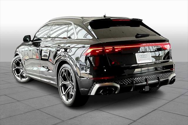 new 2025 Audi RS Q8 car, priced at $157,535