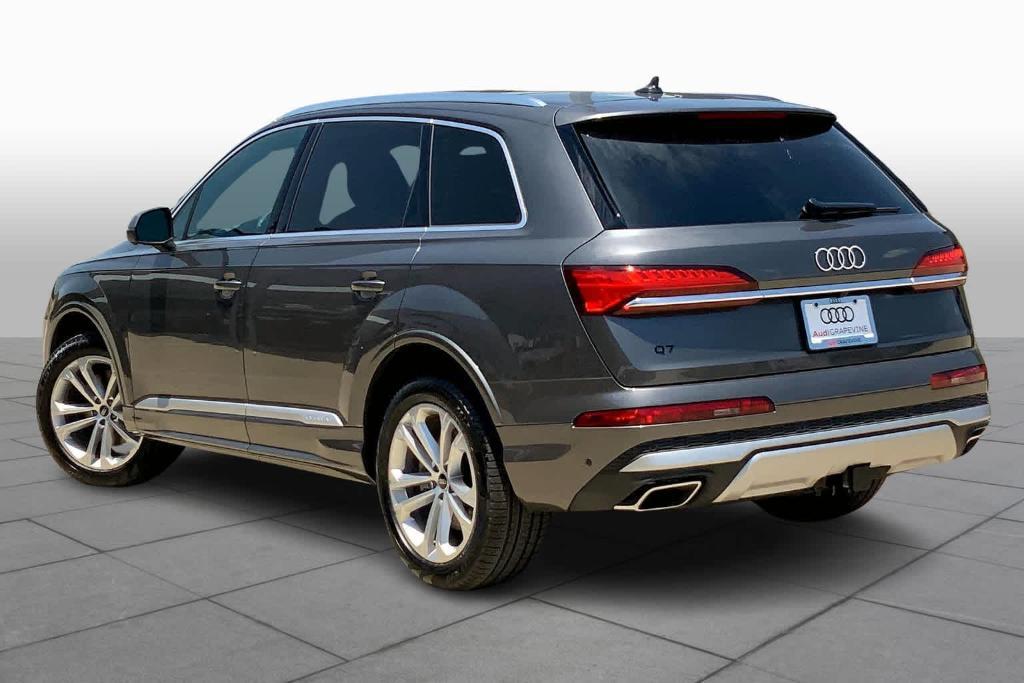 new 2025 Audi Q7 car, priced at $66,400