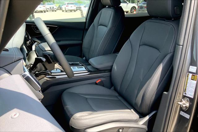 new 2025 Audi Q7 car, priced at $68,620