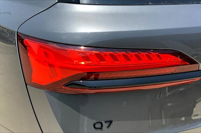 new 2025 Audi Q7 car, priced at $68,620