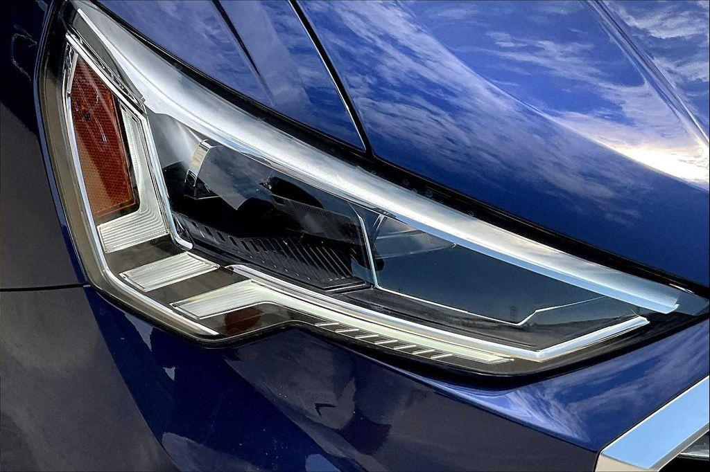 new 2025 Audi Q3 car, priced at $41,942