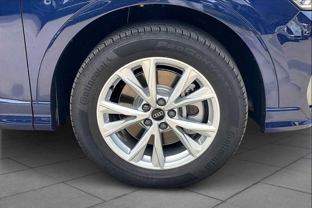 new 2025 Audi Q3 car, priced at $41,942