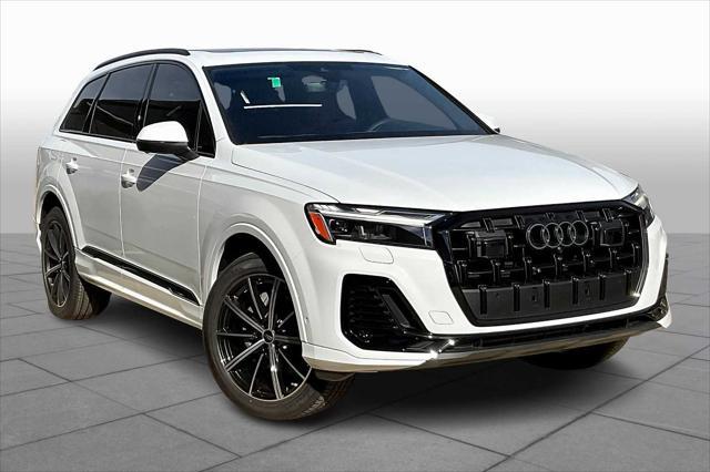 new 2025 Audi Q7 car, priced at $72,070