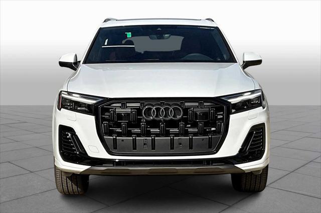 new 2025 Audi Q7 car, priced at $72,070