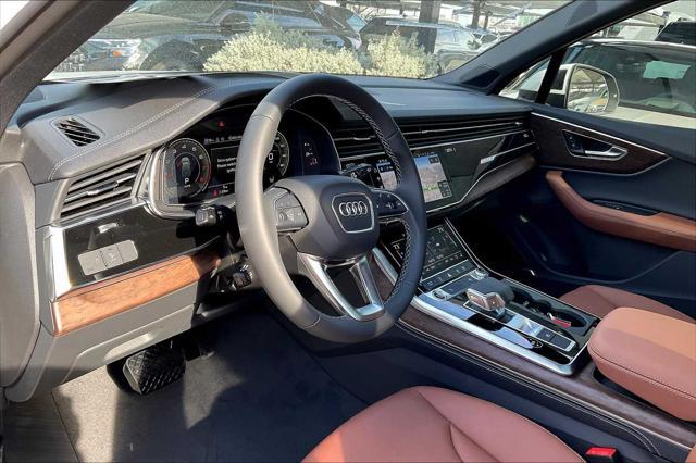 new 2025 Audi Q7 car, priced at $72,070