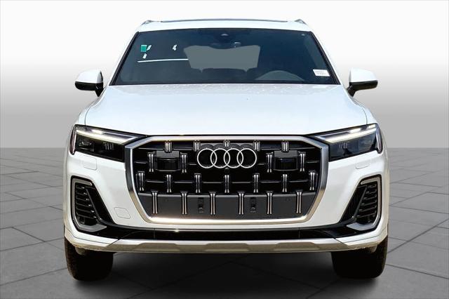 new 2025 Audi Q7 car, priced at $75,700