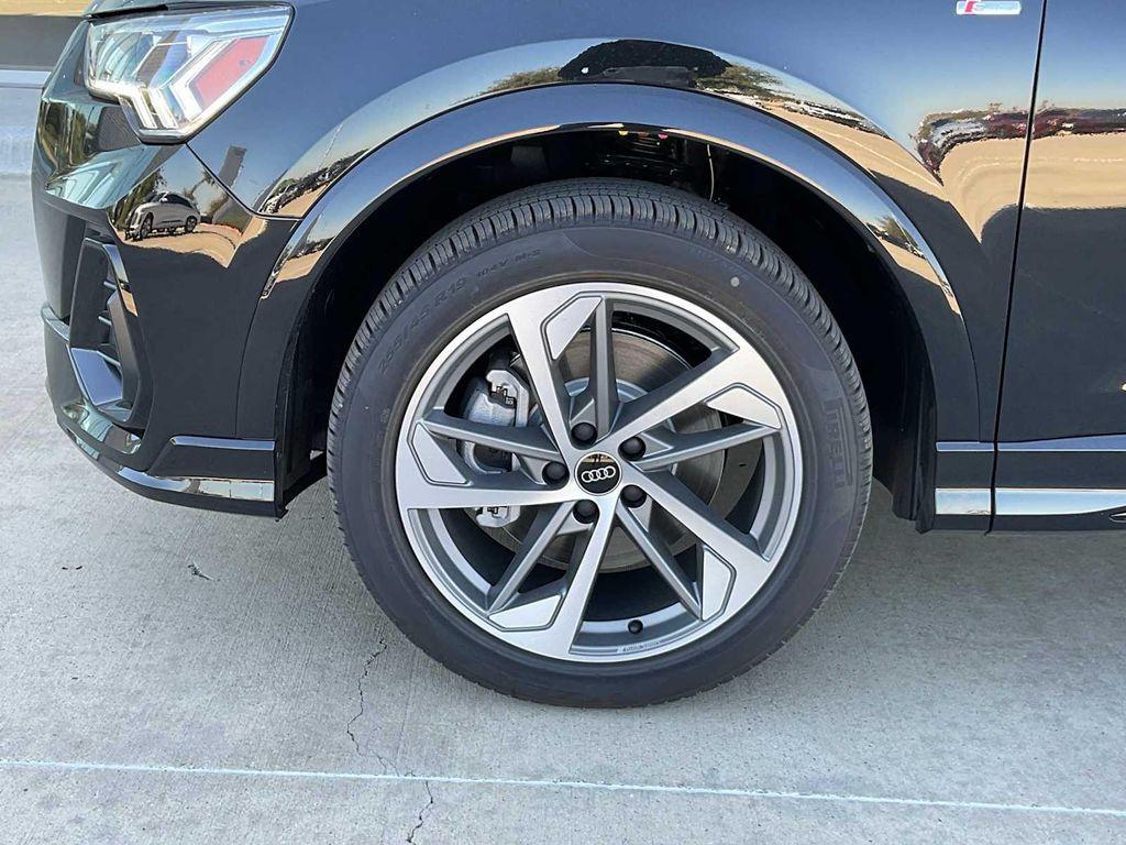 new 2025 Audi Q3 car, priced at $41,980