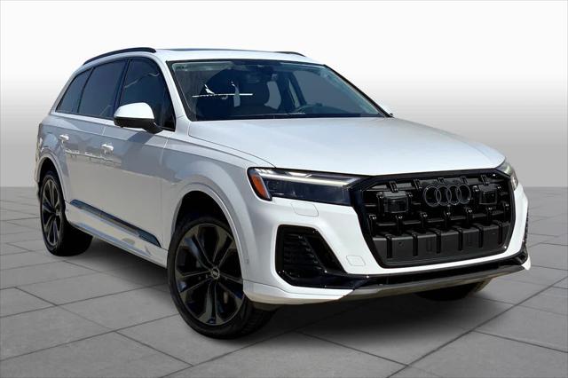 new 2025 Audi Q7 car, priced at $77,750