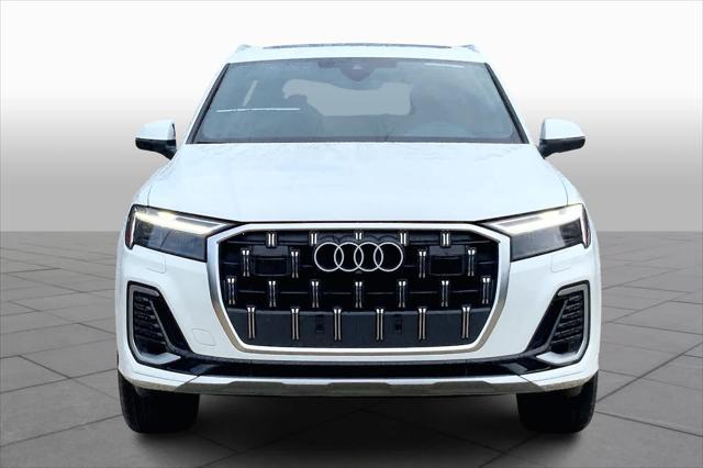 new 2025 Audi Q7 car, priced at $64,005