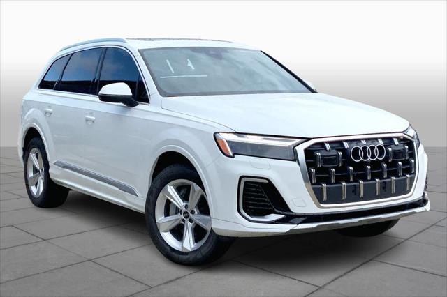 new 2025 Audi Q7 car, priced at $64,005