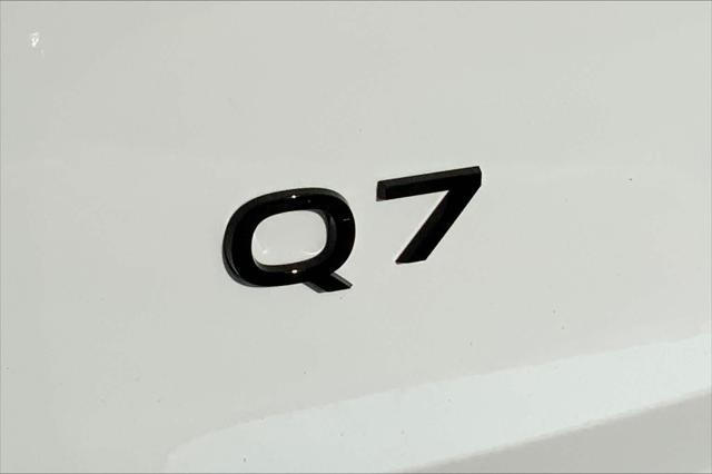 new 2025 Audi Q7 car, priced at $66,020