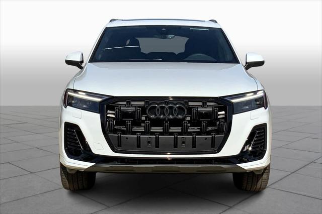 new 2025 Audi Q7 car, priced at $77,750