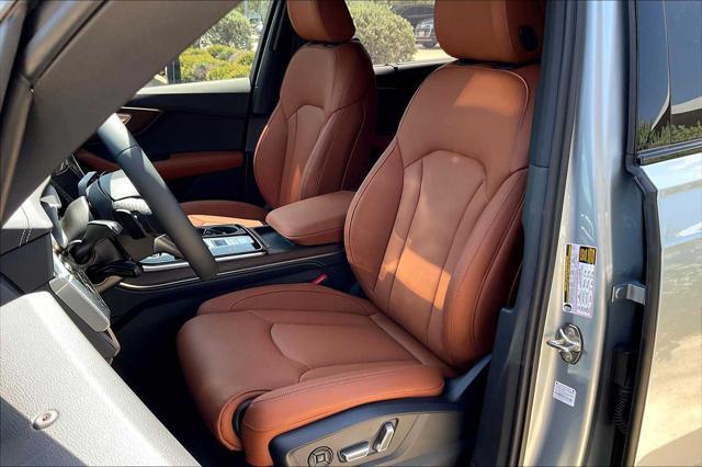 new 2025 Audi Q7 car, priced at $85,105