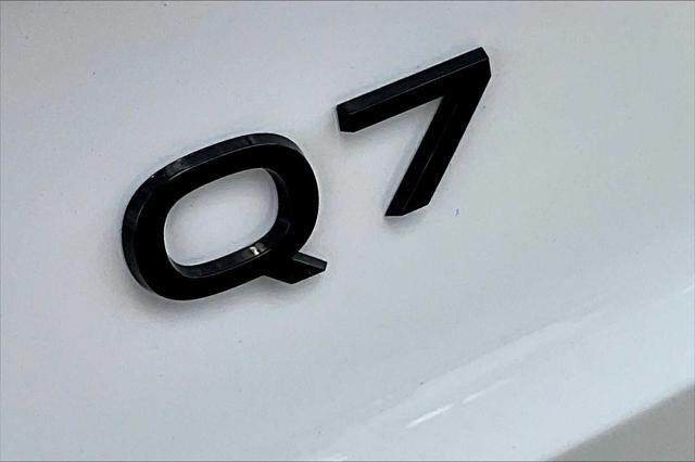 new 2025 Audi Q7 car, priced at $78,805