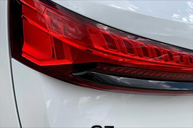 new 2025 Audi Q7 car, priced at $78,805