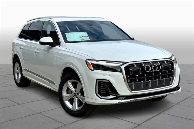 new 2025 Audi Q7 car, priced at $69,305