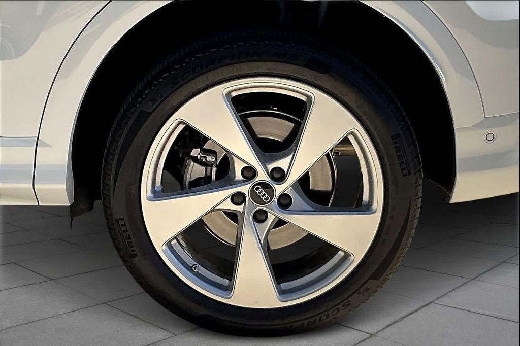 used 2025 Audi Q5 car, priced at $52,000