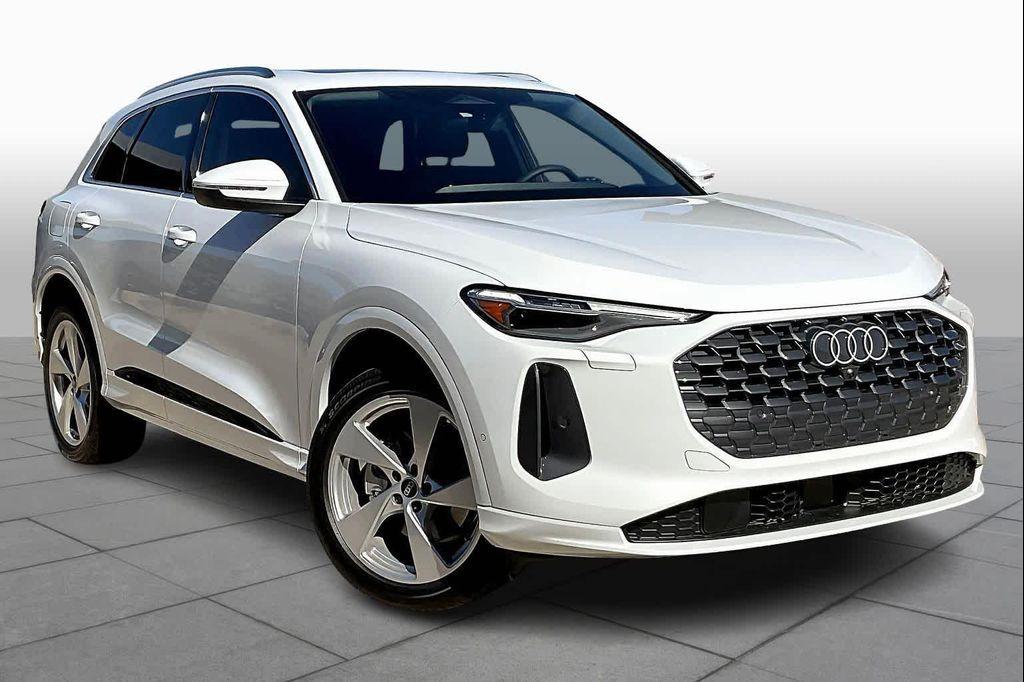 used 2025 Audi Q5 car, priced at $52,000