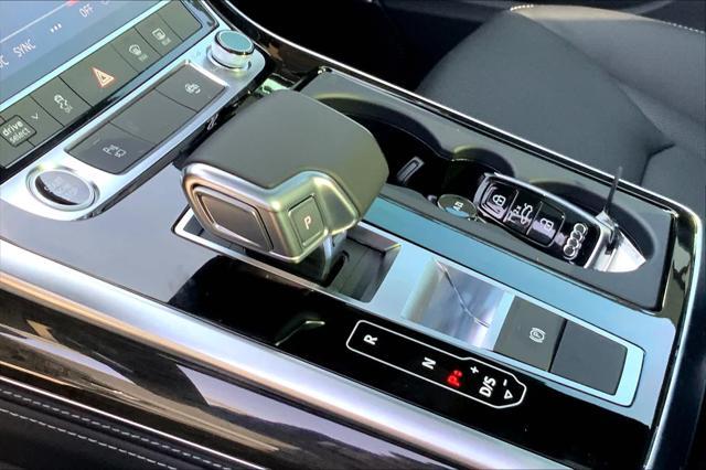 new 2025 Audi Q7 car, priced at $77,450