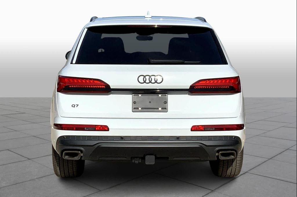 new 2025 Audi Q7 car, priced at $77,450