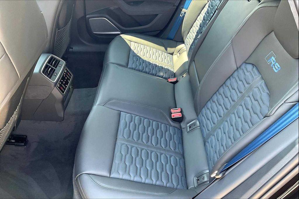 new 2025 Audi RS 6 Avant car, priced at $160,245