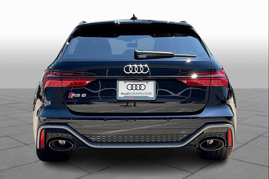 new 2025 Audi RS 6 Avant car, priced at $160,245