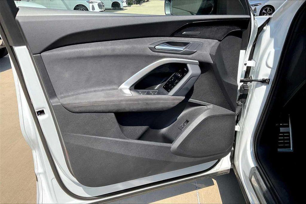 new 2025 Audi SQ5 car, priced at $74,265