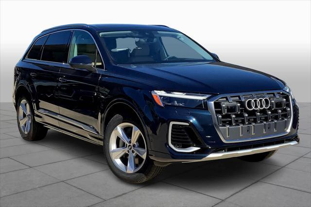 new 2025 Audi Q7 car, priced at $69,900