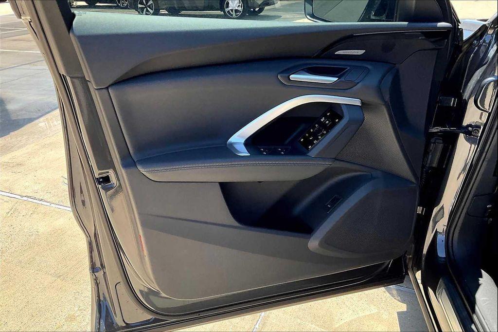 new 2025 Audi Q5 car, priced at $64,250