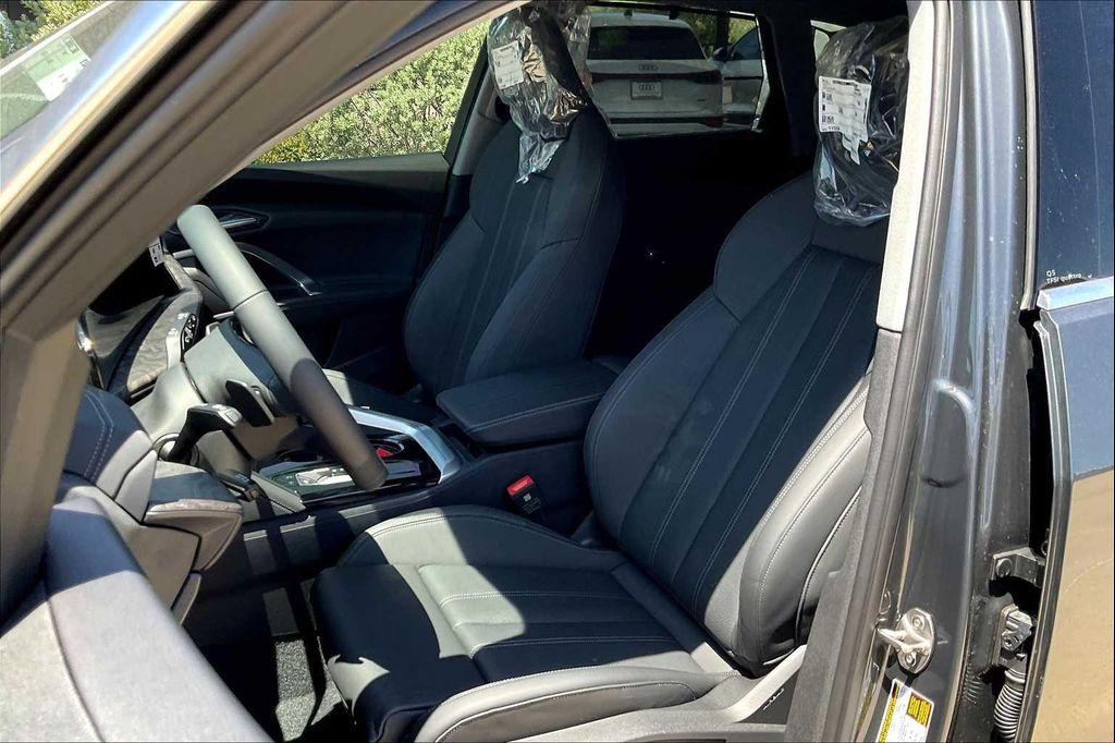 new 2025 Audi Q5 car, priced at $64,250