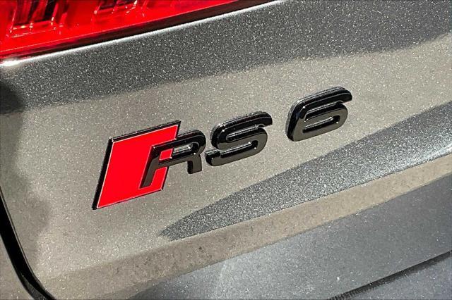 new 2025 Audi RS 6 Avant car, priced at $163,895