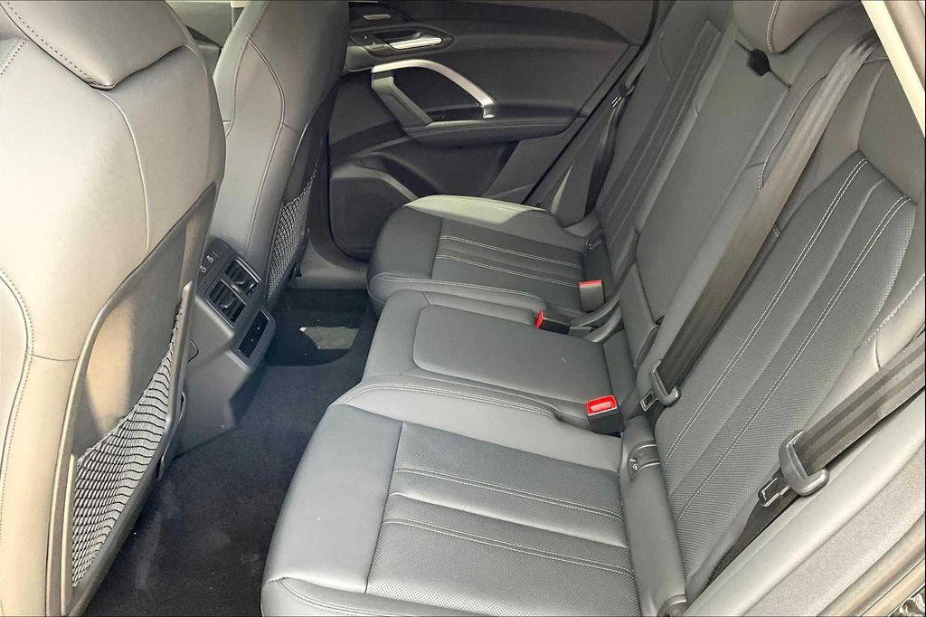 new 2025 Audi Q5 car, priced at $61,950