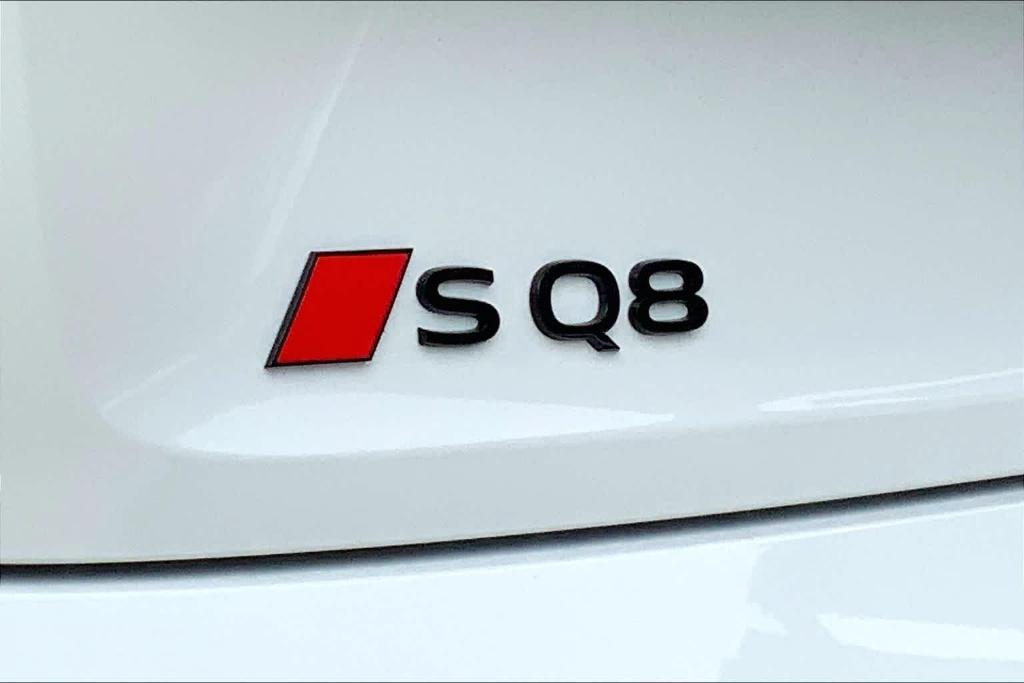 new 2024 Audi SQ8 e-tron car, priced at $98,073