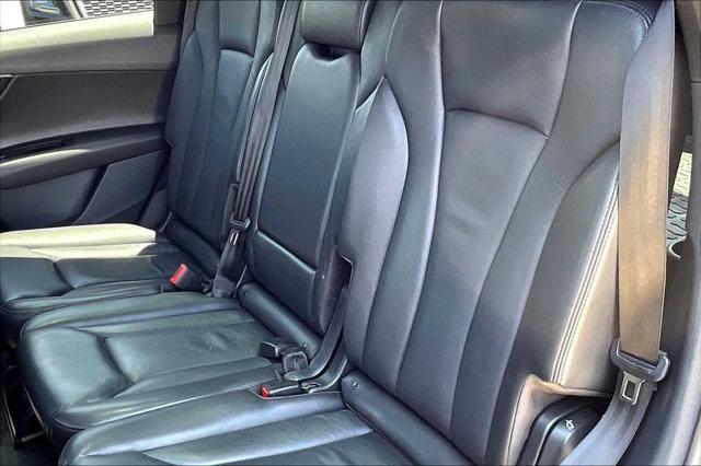 used 2019 Audi Q7 car, priced at $23,700