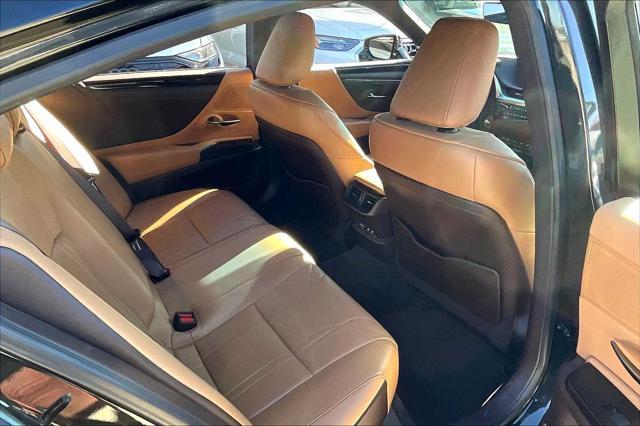 used 2019 Lexus ES 350 car, priced at $33,000