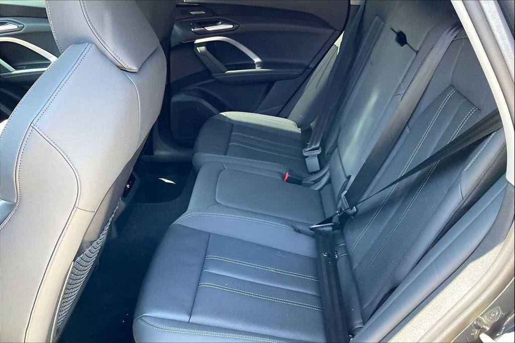 new 2025 Audi Q5 car, priced at $60,590