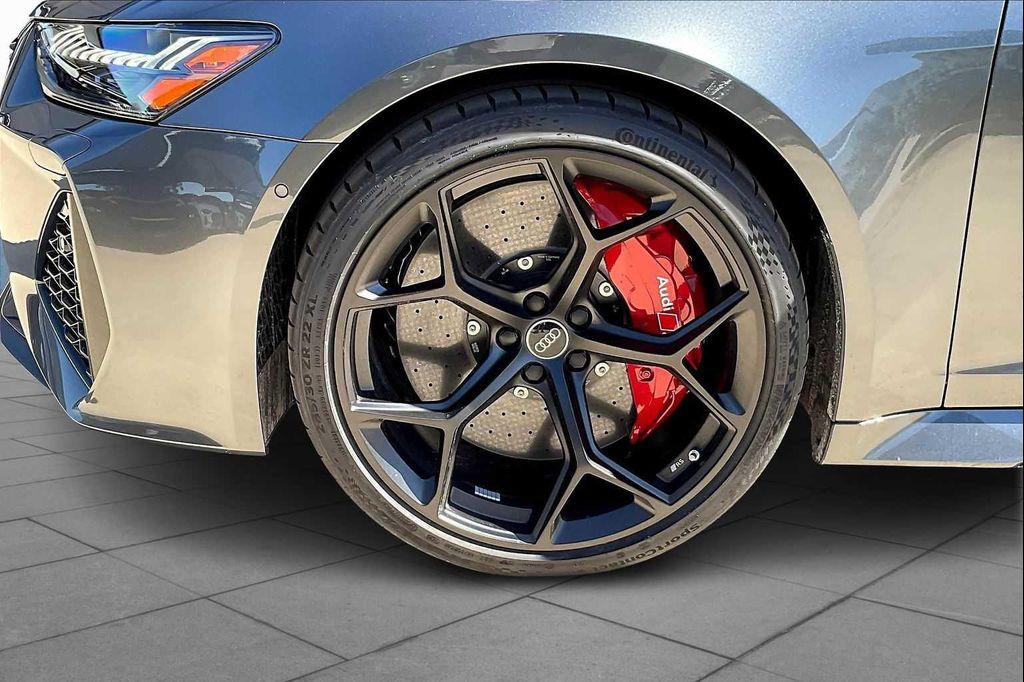 new 2026 Audi RS 6 Avant car, priced at $156,590