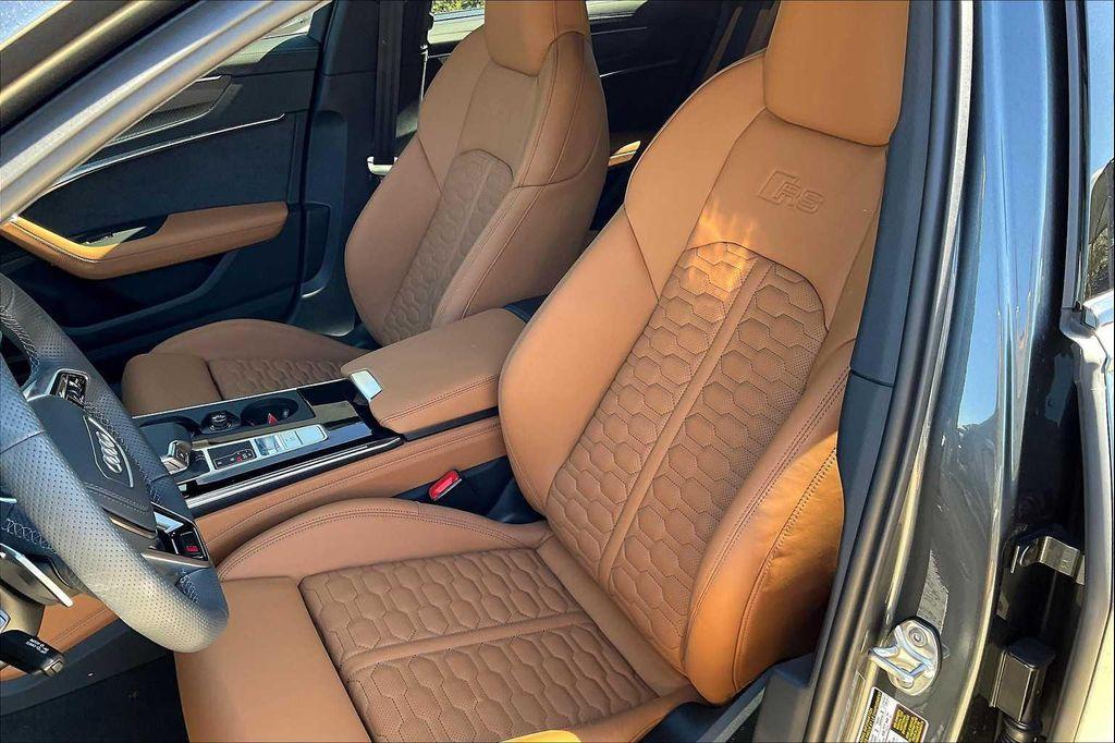new 2026 Audi RS 6 Avant car, priced at $156,590