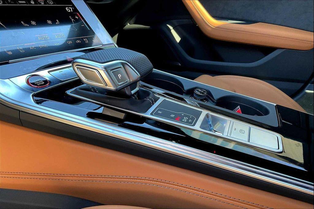 new 2026 Audi RS 6 Avant car, priced at $156,590