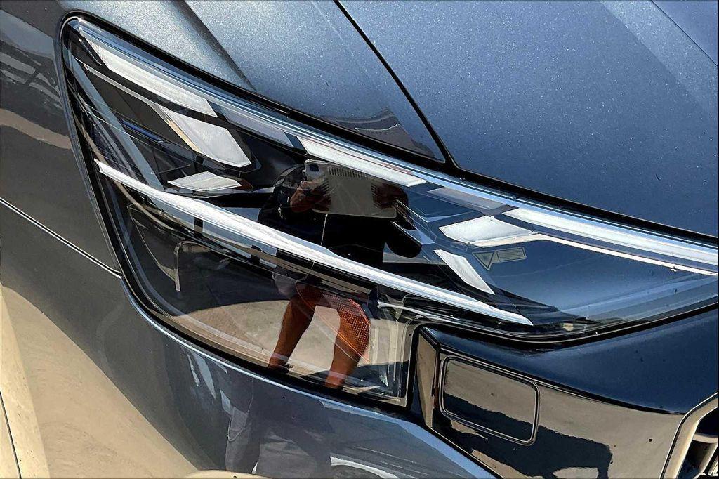 new 2025 Audi SQ8 car, priced at $122,995