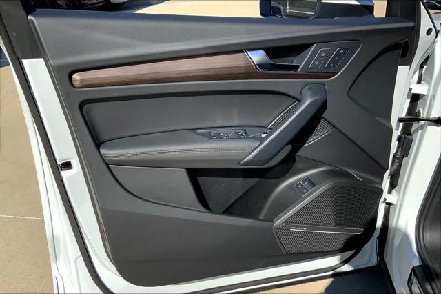 new 2025 Audi Q5 car, priced at $69,385