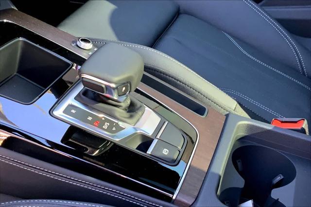 new 2025 Audi Q5 car, priced at $69,385