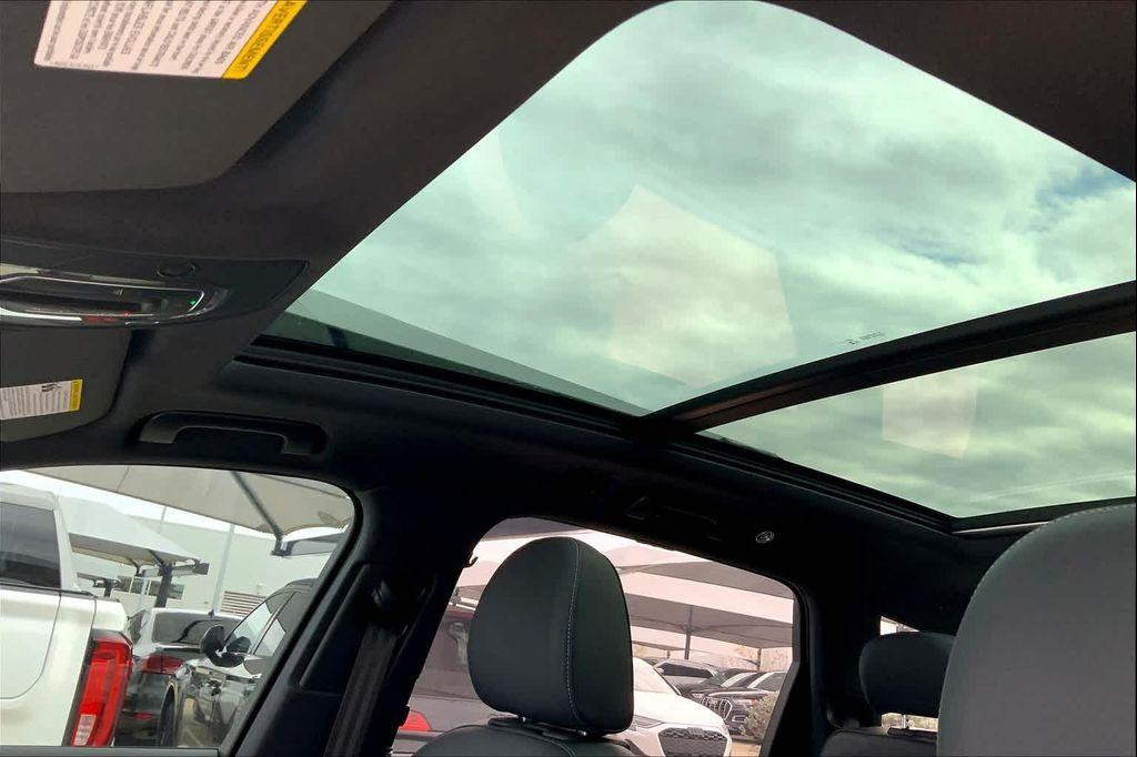 new 2025 Audi Q7 car, priced at $83,090