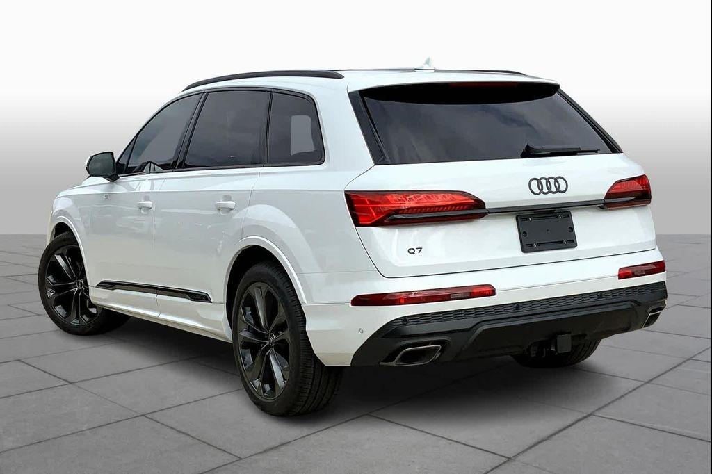 new 2025 Audi Q7 car, priced at $83,090