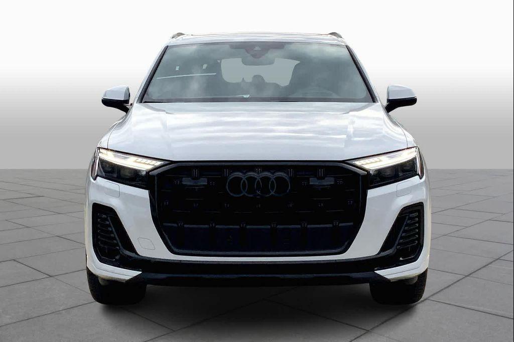 new 2025 Audi Q7 car, priced at $83,090