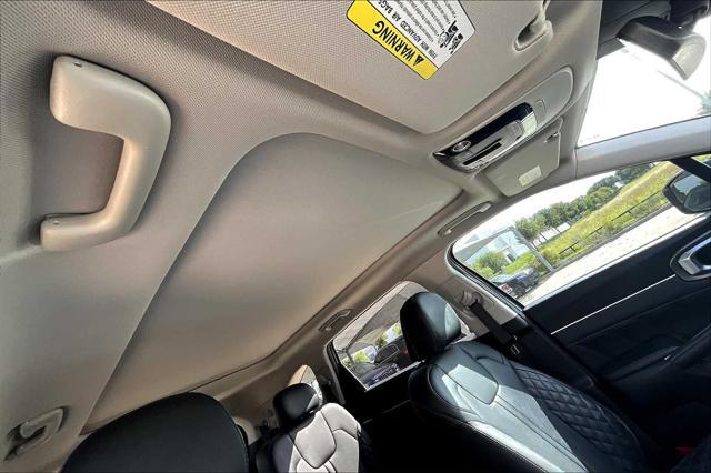 used 2021 Kia Sorento car, priced at $32,700