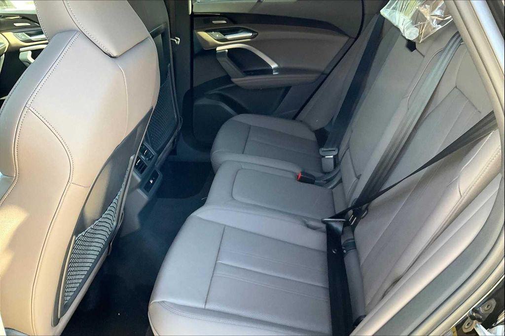 new 2025 Audi Q5 car, priced at $61,950