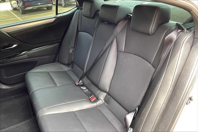 used 2019 Lexus ES 350 car, priced at $32,000